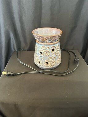 Ceramic Swirl Scentsy Electric Wax Warmer